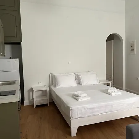 Aura Syros - Anna Maria Ermoupoli